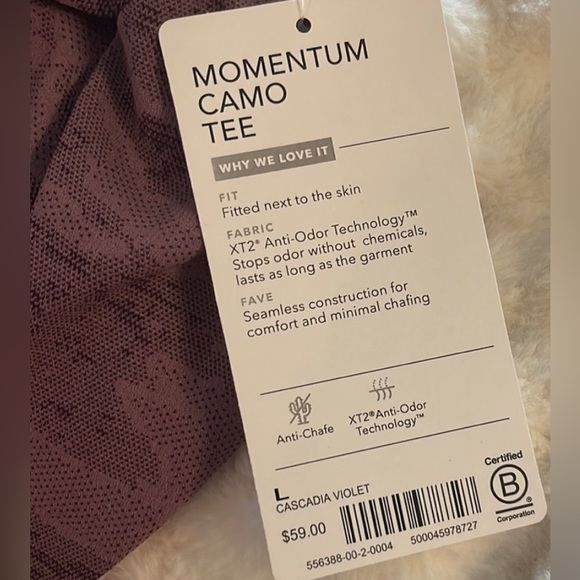 Pre-loved Athleta Momentum Short Sleeve Tee - Picture 7 of 7